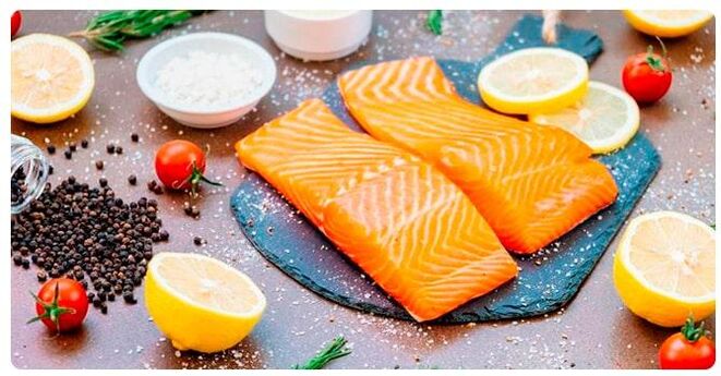6 Petals Diet 的鱼类日餐可能包括清蒸三文鱼